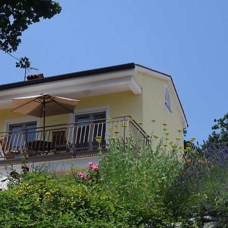 Apartments Sandra Brseč Kültér fotó