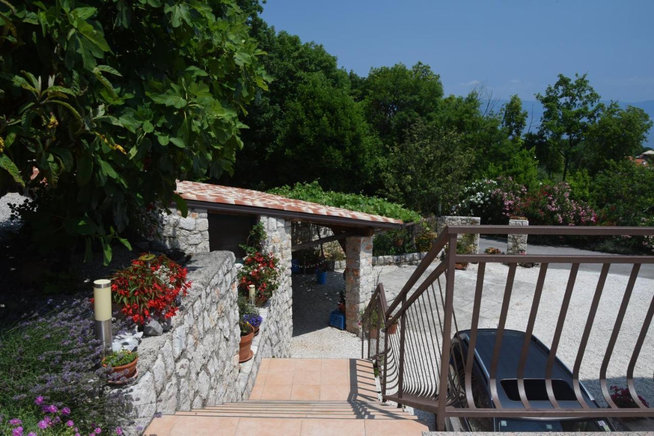 Apartments Sandra Brseč Kültér fotó